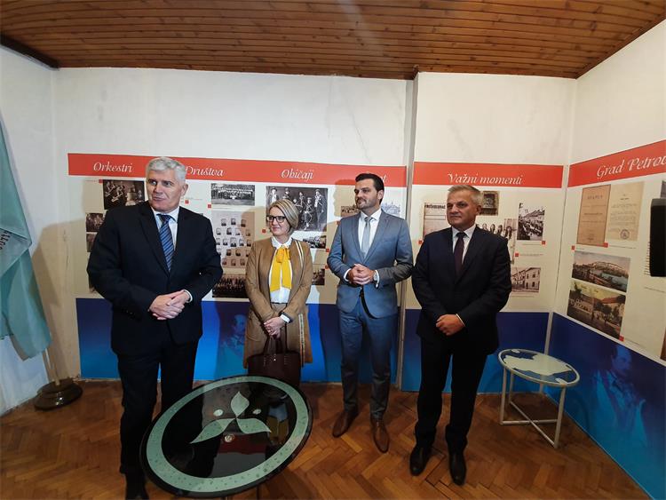 Slika /NG/10 listopad/Dan bana Jelačića - Vojvodina/IMG-20191017-WA0026_edited.jpg